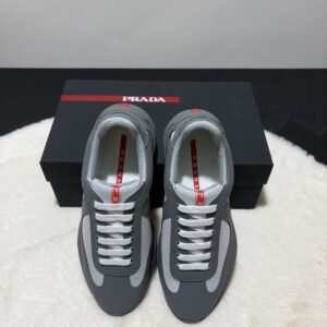 PRADA CUPS GRIJS MAT