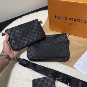 LUIS VUITTON BLOK LEATHER BAG