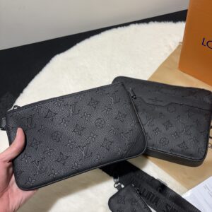 LUIS VUITTON MONO LEATHER BAG