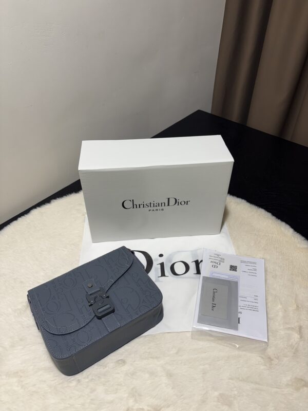 CHRISTIAN DIOR MESSENGER BLAUW