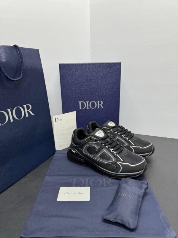 CHRISTIAN DIOR B30 ZWART