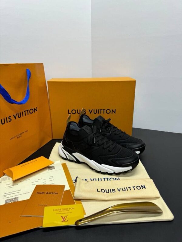 LOUIS VUITTON SNEAKER TATIC BLACK/WHITE