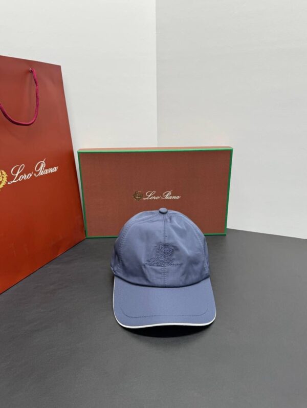 LORO PIANA PET BABY BLUE