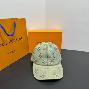 LOUIS VUITTON PET
